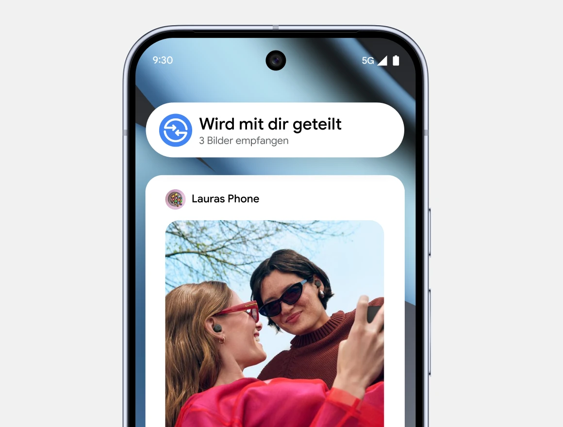 Oben steht Wird mit dir geteilt, 3 Bilder empfangen. Dann folgt eine Info Lauras Phone und ein Bild von zwei Frauen mit Sonnenbrillen