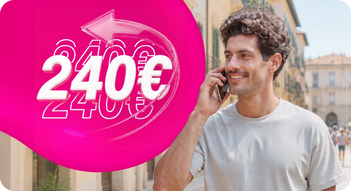 Mann telefoniert und freut sich über 240 € Cashback