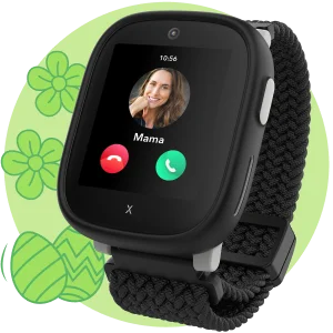 Die Kids Watch XPLORA X6 Play eSIM (2025) in der Farbe Lime. Im Display sieht man, dass die Mama anruft.